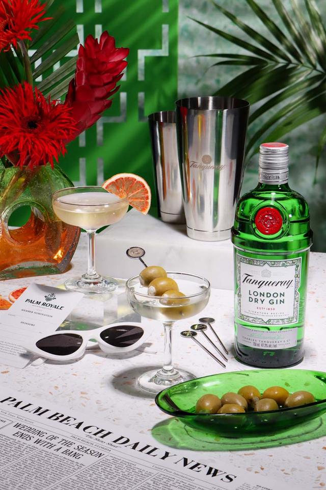 A tasty Damn Dirty Martini and Martini Royale Cocktail Kit